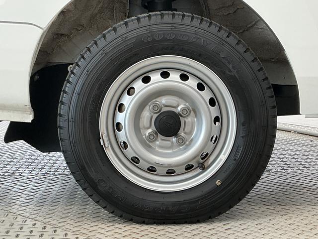 ハイゼットトラックハイルーフ　ナビＴＶ　ＥＴＣ　バックカメラ　ＡＴ車　ＵＳＢ１年保証　ナビＴＶ　ＥＴＣ　バックカメラ　ＡＴ車　ＤＶＤ　ＵＳＢ接続　Ｂｌｕｅｔｏｏｔｈ　３方開　ドアバイザー　ヘッドライトレベライザー　アクセサリーソケット　マニュアルエアコン　ラバーフロアマット（兵庫県）の中古車
