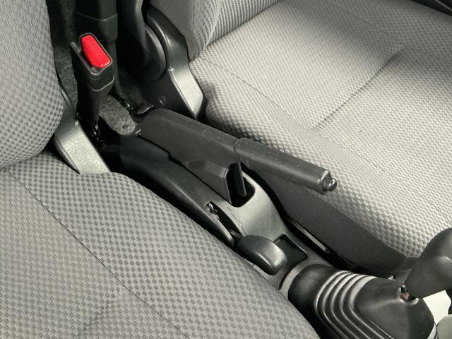ハイゼットトラックジャンボＳＡIIIｔ　４ＷＤ　５ＭＴ　ナビＴＶ　バックカメラ１年保証　４ＷＤ　ナビＴＶ　バックカメラ　ＭＴ車　３方開　荷台作業灯　荷台マット　ゲートプロテクター　ＬＥＤヘッドライト　キーレスエントリー　横滑り防止装置　ドアバイザー　デフロック　フォグランプ（兵庫県）の中古車