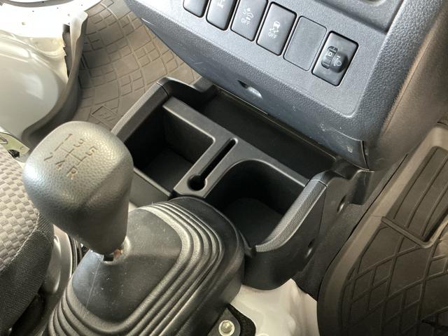 ハイゼットトラックジャンボＳＡIIIｔ　４ＷＤ　５ＭＴ　ナビＴＶ　バックカメラ１年保証　４ＷＤ　ナビＴＶ　バックカメラ　ＭＴ車　３方開　荷台作業灯　荷台マット　ゲートプロテクター　ＬＥＤヘッドライト　キーレスエントリー　横滑り防止装置　ドアバイザー　デフロック　フォグランプ（兵庫県）の中古車