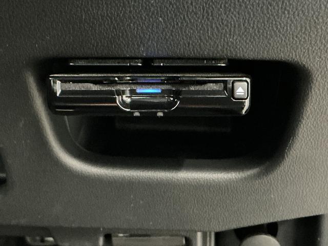 ムーヴカスタム　Ｘリミテッド　ＳＡIII　ナビ　パノラマモニター１年保証　ナビ　ＥＴＣ　パノラマモニター　運転席シートヒーター　ＴＶ　ＵＳＢ接続　Ｂｌｕｅｔｏｏｔｈ　オートハイビーム　ＬＥＤヘッドライト　横滑り防止装置　スマートキー　１４インチ純正アルミホイール（兵庫県）の中古車