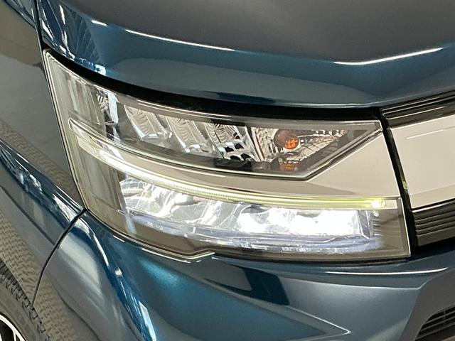 ムーヴカスタム　Ｘリミテッド　ＳＡIII　ナビ　パノラマモニター１年保証　ナビ　ＥＴＣ　パノラマモニター　運転席シートヒーター　ＴＶ　ＵＳＢ接続　Ｂｌｕｅｔｏｏｔｈ　オートハイビーム　ＬＥＤヘッドライト　横滑り防止装置　スマートキー　１４インチ純正アルミホイール（兵庫県）の中古車