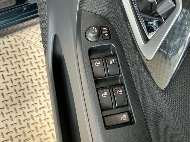 ムーヴカスタム　Ｘリミテッド　ＳＡIII　ナビ　パノラマモニター１年保証　ナビ　ＥＴＣ　パノラマモニター　運転席シートヒーター　ＴＶ　ＵＳＢ接続　Ｂｌｕｅｔｏｏｔｈ　オートハイビーム　ＬＥＤヘッドライト　横滑り防止装置　スマートキー　１４インチ純正アルミホイール（兵庫県）の中古車