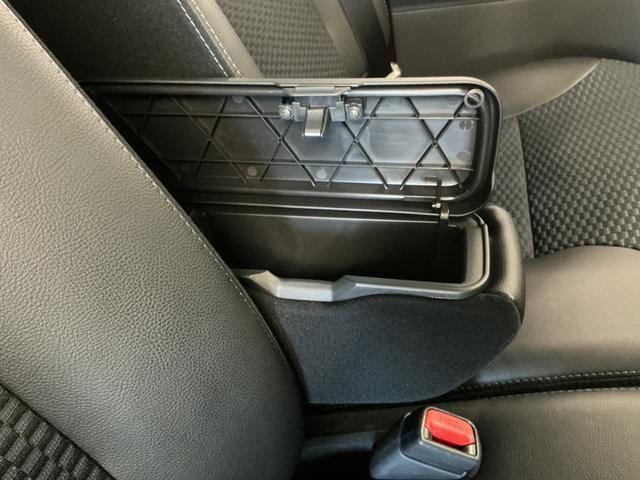 タントカスタムＲＳ　ターボ　両側電動スライドドア　コーナーセンサー走行無制限１年保証　両側電動スライドドア　前後コーナーセンサー　前席シートヒーター　オートハイビーム　ＬＥＤヘッドライト　オートブレーキホールド　プッシュスタート　１５インチ純正アルミホイール（兵庫県）の中古車
