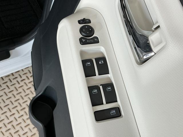 ムーヴキャンバスストライプスGターボ クルコン シートヒーター 両側電動ドア走行無制限1年保証 両側電動スライドドア アダプティブクルーズコントロール 前後コーナーセンサー 前席シートヒーター ホットカップホルダー オートハイビーム LEDヘッドライト プッシュスタート(兵庫県)の中古車