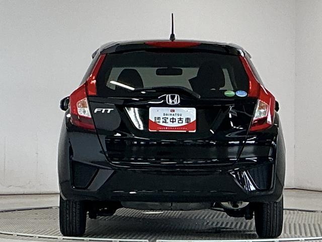 フィット13G・Fパッケージ 禁煙車 ワンオーナー ナビTV ETC1年保証 禁煙車 ワンオーナー ナビTV ETC バックカメラ 後席モニター Bluetooth スマートキー プッシュスタート 横滑り防止装置 オートライト オートエアコン ドアバイザー(兵庫県)の中古車