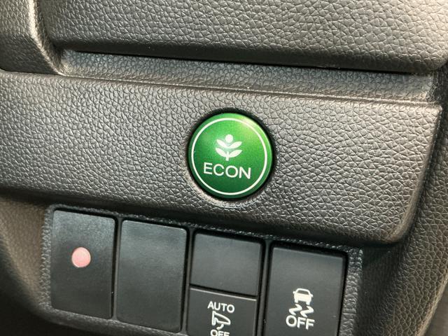 フィット13G・Fパッケージ 禁煙車 ワンオーナー ナビTV ETC1年保証 禁煙車 ワンオーナー ナビTV ETC バックカメラ 後席モニター Bluetooth スマートキー プッシュスタート 横滑り防止装置 オートライト オートエアコン ドアバイザー(兵庫県)の中古車
