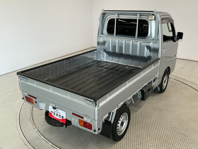 ハイゼットトラックエクストラＳＡIIIｔ　４ＷＤ　ワンオーナー　ＣＤ　ＥＴＣ走行無制限１年保証　４ＷＤ　ワンオーナー　ＡＴ車　ＣＤオーディオ　ＥＴＣ　３方開　荷台作業灯　ゲートプロテクター　荷台マット　ＬＥＤヘッドライト　横滑り防止装置　キーレスエントリー　シートカバー（兵庫県）の中古車