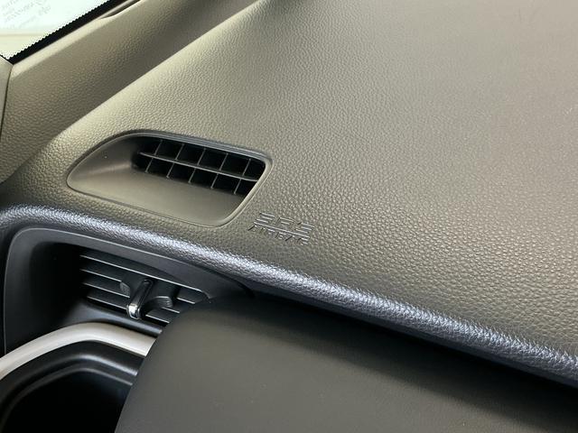 フィットe:HEVホーム 禁煙 ワンオーナー ナビTV ETC1年保証 禁煙車 ワンオーナー ナビ フルセグTV ETC 障害物センサー ブラインドスポットモニター USB接続 Bluetooth オートハイビーム LEDヘッドライト オートブレーキホールド(兵庫県)の中古車