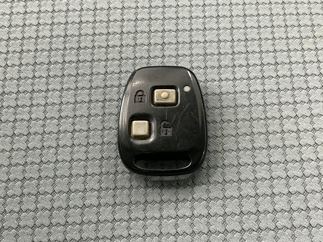 ハイゼットカーゴDX AT CDオーディオ ETC キーレスエントリー走行無制限1年保証 キーレスエントリー AT車 CDオーディオ ETC USB接続 ドアバイザー ヘッドライトレベライザー シガーソケット 両側スライドドア オーバーヘッドシェルフ インパネシフト(兵庫県)の中古車