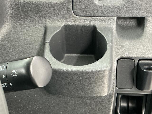 ハイゼットカーゴDX AT CDオーディオ ETC キーレスエントリー走行無制限1年保証 キーレスエントリー AT車 CDオーディオ ETC USB接続 ドアバイザー ヘッドライトレベライザー シガーソケット 両側スライドドア オーバーヘッドシェルフ インパネシフト(兵庫県)の中古車