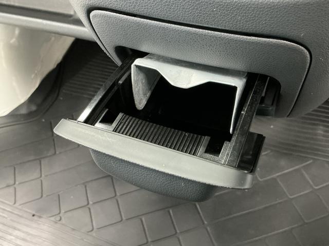 ハイゼットカーゴDX AT CDオーディオ ETC キーレスエントリー走行無制限1年保証 キーレスエントリー AT車 CDオーディオ ETC USB接続 ドアバイザー ヘッドライトレベライザー シガーソケット 両側スライドドア オーバーヘッドシェルフ インパネシフト(兵庫県)の中古車