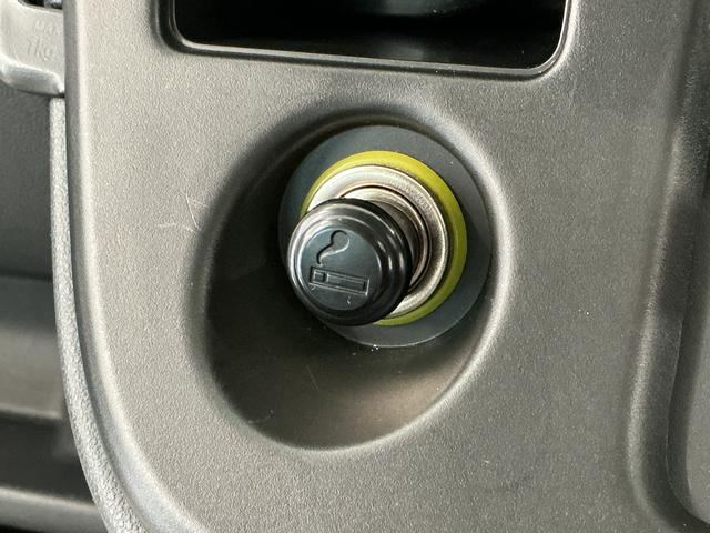 ハイゼットカーゴDX AT CDオーディオ ETC キーレスエントリー走行無制限1年保証 キーレスエントリー AT車 CDオーディオ ETC USB接続 ドアバイザー ヘッドライトレベライザー シガーソケット 両側スライドドア オーバーヘッドシェルフ インパネシフト(兵庫県)の中古車
