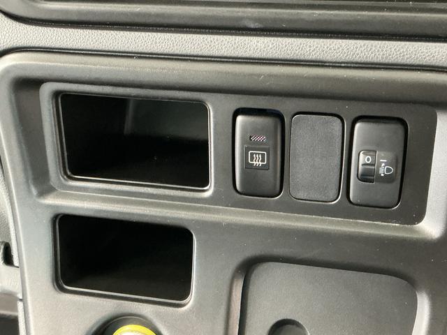 ハイゼットカーゴDX AT CDオーディオ ETC キーレスエントリー走行無制限1年保証 キーレスエントリー AT車 CDオーディオ ETC USB接続 ドアバイザー ヘッドライトレベライザー シガーソケット 両側スライドドア オーバーヘッドシェルフ インパネシフト(兵庫県)の中古車