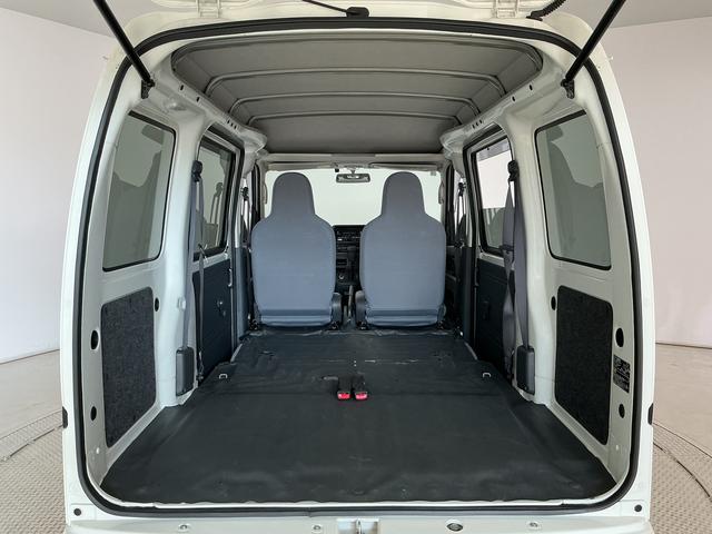 ハイゼットカーゴDX AT CDオーディオ ETC キーレスエントリー走行無制限1年保証 キーレスエントリー AT車 CDオーディオ ETC USB接続 ドアバイザー ヘッドライトレベライザー シガーソケット 両側スライドドア オーバーヘッドシェルフ インパネシフト(兵庫県)の中古車