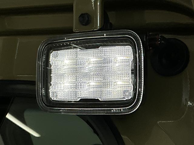 ハイゼットトラックジャンボエクストラ 3モード4WD CVT コーナーセンサー走行無制限1年保証 前後コーナーセンサー 3モード電子制御式4WD CVT車 3方開 荷台作業灯 リアゲートチェーン オートハイビーム LEDヘッドライト 横滑り防止装置 スマートキー デフロック(兵庫県)の中古車