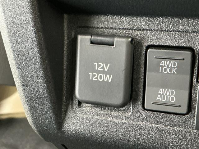 ハイゼットトラックジャンボエクストラ 3モード4WD CVT コーナーセンサー走行無制限1年保証 前後コーナーセンサー 3モード電子制御式4WD CVT車 3方開 荷台作業灯 リアゲートチェーン オートハイビーム LEDヘッドライト 横滑り防止装置 スマートキー デフロック(兵庫県)の中古車