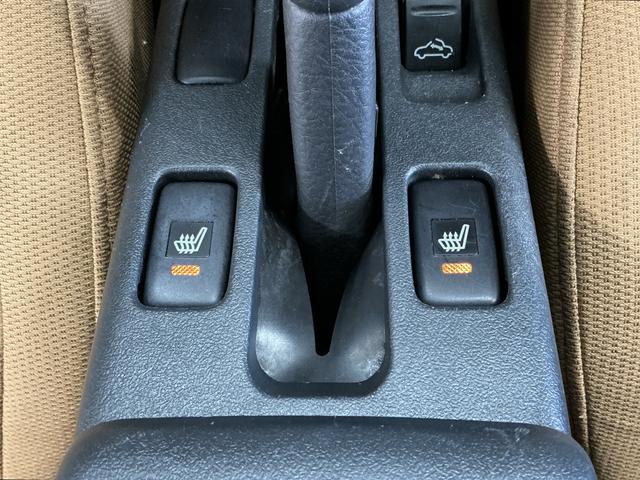 コペンエクスプレイ　ターボ　ＣＶＴ　シートヒーター　横滑り防止装置走行無制限１年保証　ＣＶＴ　電動オープン　シートヒーター　ＬＥＤヘッドライト　アイドリングストップ　プッシュスタート　横滑り防止装置　オートエアコン　フォグランプ　１６インチ純正アルミホイール（兵庫県）の中古車