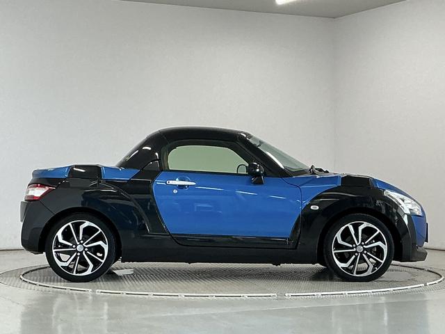 コペンエクスプレイ　ターボ　ＣＶＴ　シートヒーター　横滑り防止装置走行無制限１年保証　ＣＶＴ　電動オープン　シートヒーター　ＬＥＤヘッドライト　アイドリングストップ　プッシュスタート　横滑り防止装置　オートエアコン　フォグランプ　１６インチ純正アルミホイール（兵庫県）の中古車