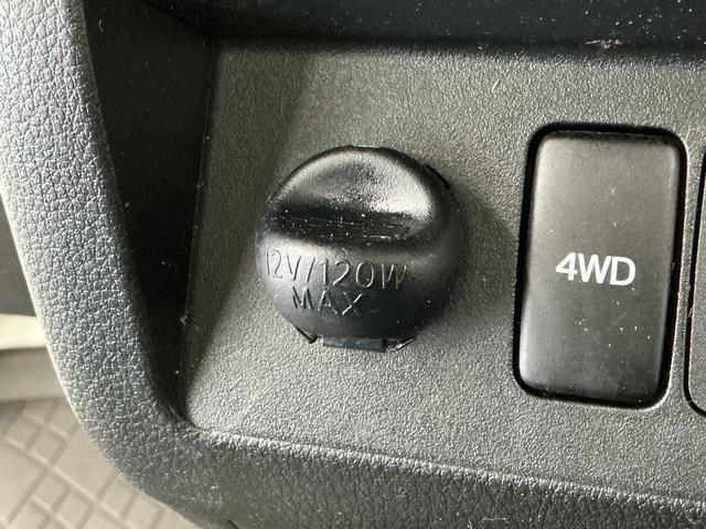 ハイゼットトラックスタンダードSAIIIt 4WD 5MT バックソナー走行無制限1年保証 4WD バックソナー MT車 3方開 ゲートプロテクター 荷台マット 荷台シート LEDヘッドライト 横滑り防止装置 オートライト ドアバイザー ヘッドライトレベライザー ラジオ(兵庫県)の中古車