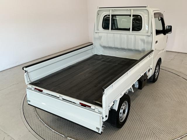 ハイゼットトラックスタンダードSAIIIt 4WD 5MT バックソナー走行無制限1年保証 4WD バックソナー MT車 3方開 ゲートプロテクター 荷台マット 荷台シート LEDヘッドライト 横滑り防止装置 オートライト ドアバイザー ヘッドライトレベライザー ラジオ(兵庫県)の中古車