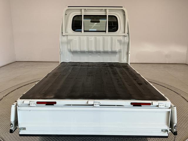 ハイゼットトラックスタンダードSAIIIt 4WD 5MT バックソナー走行無制限1年保証 4WD バックソナー MT車 3方開 ゲートプロテクター 荷台マット 荷台シート LEDヘッドライト 横滑り防止装置 オートライト ドアバイザー ヘッドライトレベライザー ラジオ(兵庫県)の中古車