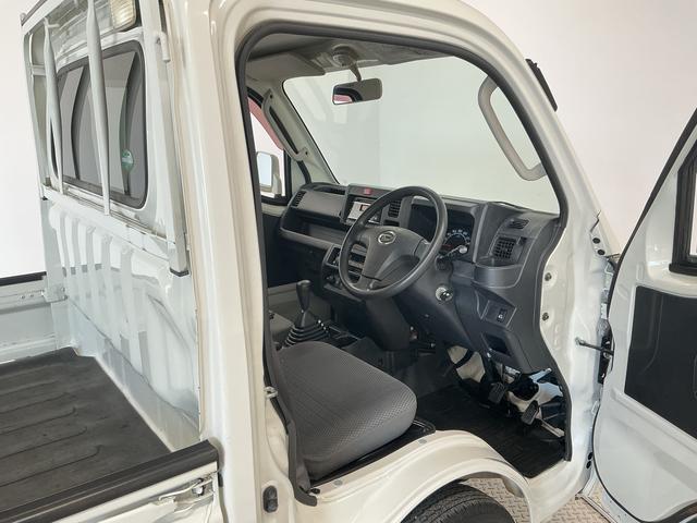 ハイゼットトラックEXT 4WD 5MT CDオーディオ 荷台作業灯 キーレス走行無制限1年保証 4WD 荷台作業灯 MT車 CDオーディオ キーレスエントリー 3方開 ゲートプロテクター 荷台マット リアゲートチェーン トランスファー デフロック ヘッドライトレベライザー(兵庫県)の中古車