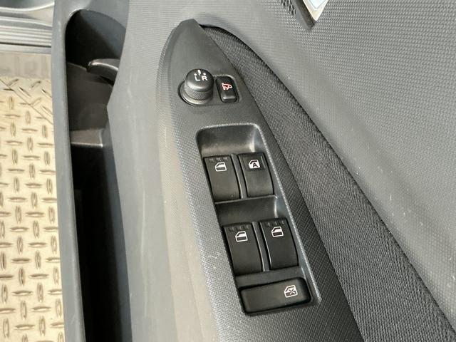 ムーヴカスタム　ＲＳ　ターボ　禁煙車　１オーナー　ナビＴＶ　ＥＴＣ１年保証　禁煙車　ワンオーナー　ナビＴＶ　ＥＴＣ　バックカメラ　ＵＳＢ接続　Ｂｌｕｅｔｏｏｔｈ　ＬＥＤヘッドライト　アイドリングストップ　プッシュスタート　オートエアコン　１５インチ純正アルミホイール（兵庫県）の中古車