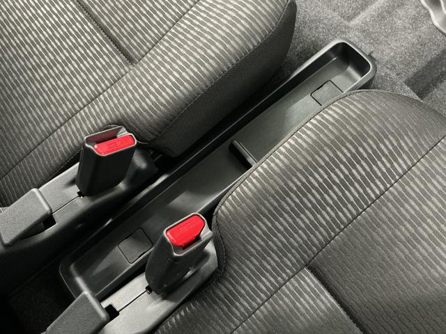 ハイゼットカーゴクルーズターボ CVT車 前後コーナーセンサー スマートキー走行無制限1年保証 前後コーナーセンサー CVT オートハイビーム LEDヘッドライト アイドリングストップ プッシュスタート 横滑り防止装置 オートライト アクセサリーソケット 電動格納ドアミラー(兵庫県)の中古車