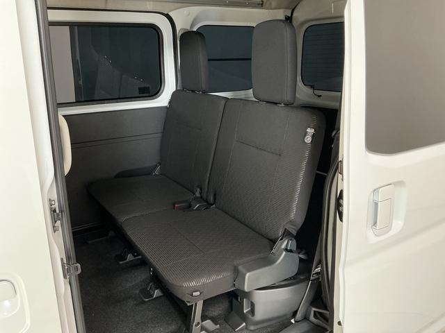 ハイゼットカーゴクルーズターボ CVT車 前後コーナーセンサー スマートキー走行無制限1年保証 前後コーナーセンサー CVT オートハイビーム LEDヘッドライト アイドリングストップ プッシュスタート 横滑り防止装置 オートライト アクセサリーソケット 電動格納ドアミラー(兵庫県)の中古車
