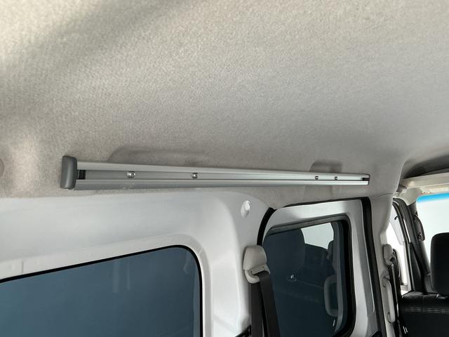 ハイゼットカーゴクルーズターボ CVT車 前後コーナーセンサー スマートキー走行無制限1年保証 前後コーナーセンサー CVT オートハイビーム LEDヘッドライト アイドリングストップ プッシュスタート 横滑り防止装置 オートライト アクセサリーソケット 電動格納ドアミラー(兵庫県)の中古車