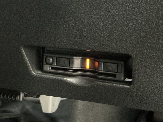 ハイゼットカーゴDX CVT ナビ ETC バックカメラ コーナーセンサー1年保証 CVT車 ナビ バックカメラ ETC 前後コーナーセンサー DVD オートハイビーム アイドリングストップ キーレス 横滑り防止装置 オートライト ドアバイザー ヘッドライトレベライザー(兵庫県)の中古車