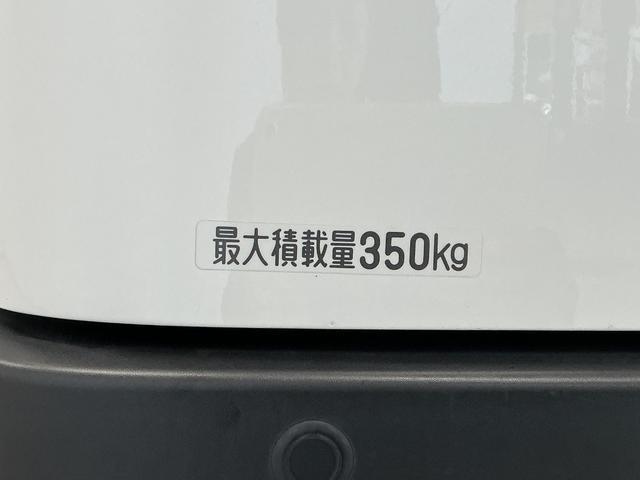 ハイゼットカーゴDX CVT ナビ ETC バックカメラ コーナーセンサー1年保証 CVT車 ナビ バックカメラ ETC 前後コーナーセンサー DVD オートハイビーム アイドリングストップ キーレス 横滑り防止装置 オートライト ドアバイザー ヘッドライトレベライザー(兵庫県)の中古車