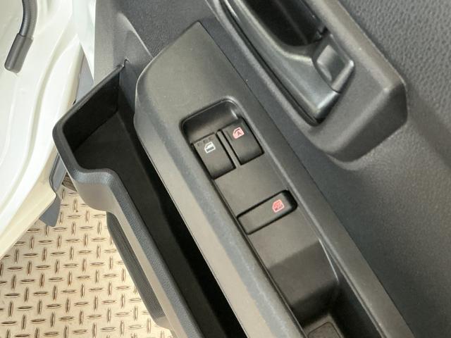 ハイゼットカーゴDX CVT ナビ ETC バックカメラ コーナーセンサー1年保証 CVT車 ナビ バックカメラ ETC 前後コーナーセンサー DVD オートハイビーム アイドリングストップ キーレス 横滑り防止装置 オートライト ドアバイザー ヘッドライトレベライザー(兵庫県)の中古車