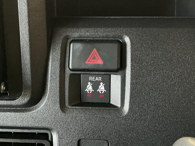 ハイゼットカーゴDX CVT ナビ ETC バックカメラ コーナーセンサー1年保証 CVT車 ナビ バックカメラ ETC 前後コーナーセンサー DVD オートハイビーム アイドリングストップ キーレス 横滑り防止装置 オートライト ドアバイザー ヘッドライトレベライザー(兵庫県)の中古車
