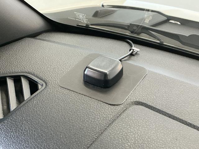 ハイゼットカーゴDX CVT ナビ ETC バックカメラ コーナーセンサー1年保証 CVT車 ナビ バックカメラ ETC 前後コーナーセンサー DVD オートハイビーム アイドリングストップ キーレス 横滑り防止装置 オートライト ドアバイザー ヘッドライトレベライザー(兵庫県)の中古車
