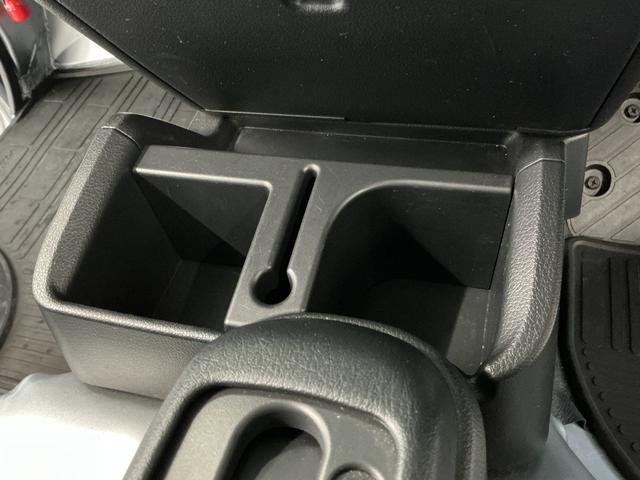 ハイゼットトラックスタンダードＳＡIIIｔ　ＡＴ　１オーナー　ドラレコ　３方開走行無制限１年保証　ＡＴ車　ワンオーナー　ドラレコ　３方開　ゲートプロテクター　荷台マット　ＬＥＤヘッドライト　キーレスエントリー　横滑り防止装置　ドアバイザー　ヘッドライトレベライザー　フォグランプ（兵庫県）の中古車