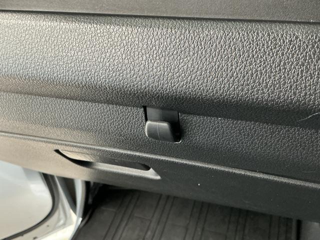 ハイゼットトラックスタンダードＳＡIIIｔ　ＡＴ　１オーナー　ドラレコ　３方開走行無制限１年保証　ＡＴ車　ワンオーナー　ドラレコ　３方開　ゲートプロテクター　荷台マット　ＬＥＤヘッドライト　キーレスエントリー　横滑り防止装置　ドアバイザー　ヘッドライトレベライザー　フォグランプ（兵庫県）の中古車