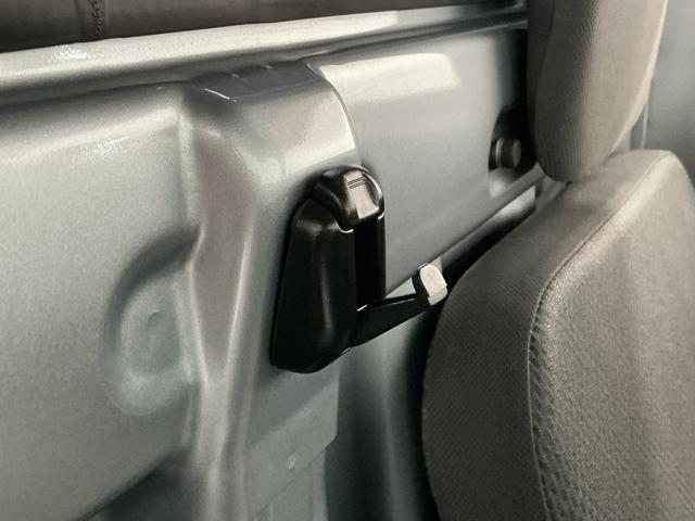 ハイゼットトラックスタンダードＳＡIIIｔ　ＡＴ　１オーナー　ドラレコ　３方開走行無制限１年保証　ＡＴ車　ワンオーナー　ドラレコ　３方開　ゲートプロテクター　荷台マット　ＬＥＤヘッドライト　キーレスエントリー　横滑り防止装置　ドアバイザー　ヘッドライトレベライザー　フォグランプ（兵庫県）の中古車