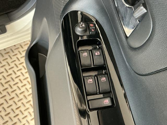 ムーヴキャンバスGブラックアクセントVS SAIII 禁煙 ワンオーナー1年保証 禁煙車 ディスプレイオーディオ ワンオーナー パノラマモニター 両側電動スライドドア 運転席シートヒーター USB接続 Bluetooth オートハイビーム LEDヘッドライト スマートキー(兵庫県)の中古車