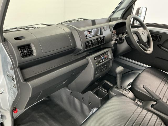 ハイゼットトラックスタンダード　３モード電子制御式４ＷＤ　ＣＶＴ　３方開走行無制限１年保証　前後コーナーセンサー　３モード電子制御式４ＷＤ　ＣＶＴ車　３方開　オートハイビーム　アイドリングストップ　横滑り防止装置　オートライト　ヘッドライトレベライザー　スマートアシスト（兵庫県）の中古車
