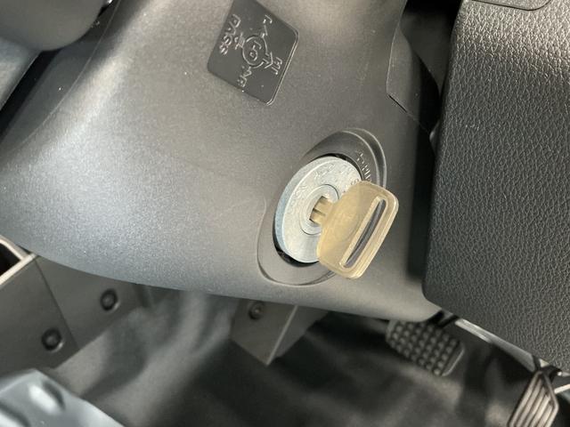 ハイゼットトラックスタンダード　３モード電子制御式４ＷＤ　ＣＶＴ　３方開走行無制限１年保証　前後コーナーセンサー　３モード電子制御式４ＷＤ　ＣＶＴ車　３方開　オートハイビーム　アイドリングストップ　横滑り防止装置　オートライト　ヘッドライトレベライザー　スマートアシスト（兵庫県）の中古車