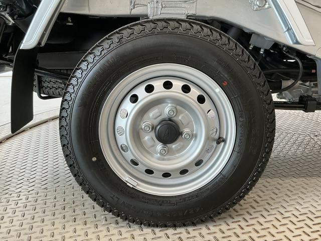 ハイゼットトラックスタンダード　３モード電子制御式４ＷＤ　ＣＶＴ　３方開走行無制限１年保証　前後コーナーセンサー　３モード電子制御式４ＷＤ　ＣＶＴ車　３方開　オートハイビーム　アイドリングストップ　横滑り防止装置　オートライト　ヘッドライトレベライザー　スマートアシスト（兵庫県）の中古車
