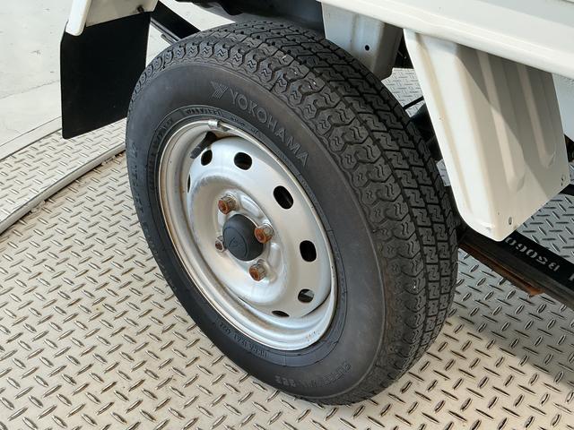 ハイゼットトラックスタンダード AT 3方開 ラジオ ドアバイザー エアコン走行無制限1年保証 AT車 ドアバイザー 3方開 ラジオ シガーソケット ヘッドライトレベライザー スペアタイヤ マニュアルエアコン ラバーフロアマット バッテリーカバー マッドガード(兵庫県)の中古車