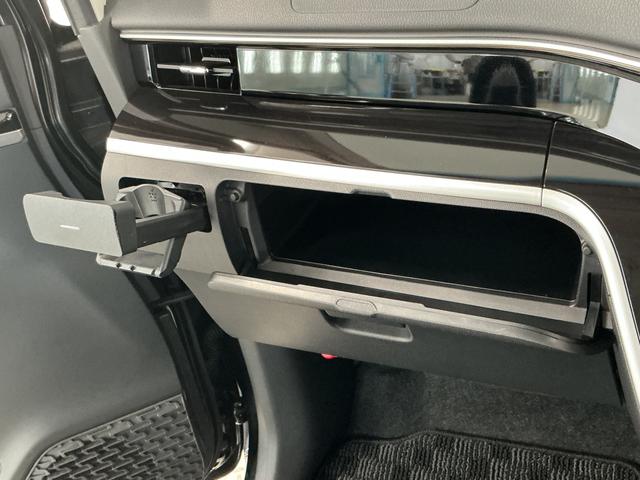 ムーヴカスタム RS ハイパーリミテッドSAIII 雹害車両 禁煙雹害車両 1年保証 禁煙車 ワンオーナー ディスプレイオーディオ 運転席シートヒーター DVD USB接続 Bluetooth オートハイビーム LEDヘッドライト 15インチ純正アルミホイール(兵庫県)の中古車