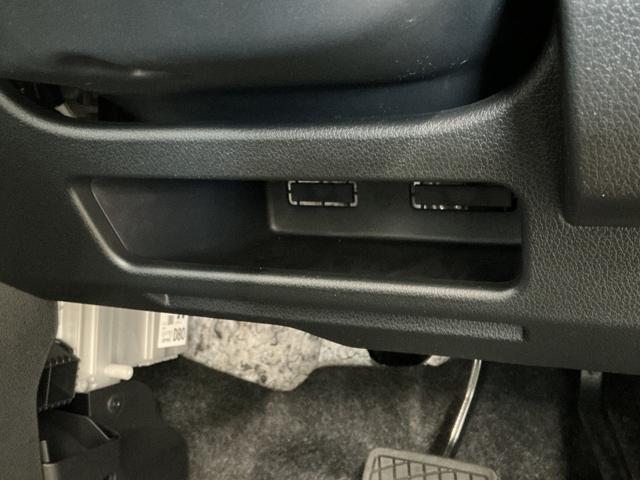 ムーヴＧ　片側電動スライドドア　前後コーナーセンサー　スマートキー走行無制限１年保証　片側電動スライドドア　前後コーナーセンサー　オートハイビーム　ＬＥＤヘッドライト　横滑り防止装置　オートブレーキホールド　スマートキー　オートエアコン　１４インチ純正アルミホイール（兵庫県）の中古車