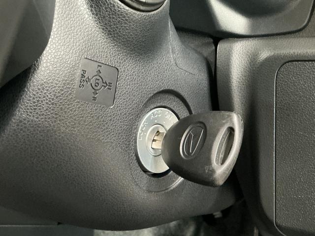 ミライースＬ　ＳＡIII　前後コーナーセンサー　キーレスエントリー走行無制限１年保証　前後コーナーセンサー　オートハイビーム　アイドリングストップ　キーレスエントリー　横滑り防止装置　オートライト　ヘッドライトレベライザー　アクセサリーソケット　スマートアシスト（兵庫県）の中古車