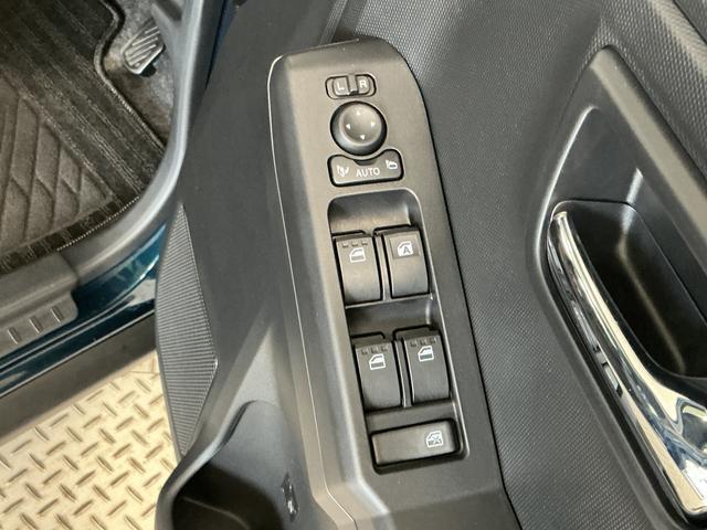 タフトG ダーククロムベンチャー 4WD クルコン シートヒーター走行無制限1年保証 前後コーナーセンサー 4WD アダプティブクルーズコントロール 前席シートヒーター オートハイビーム LEDヘッドライト スカイフィールトップ 15インチ純正アルミホイール(兵庫県)の中古車