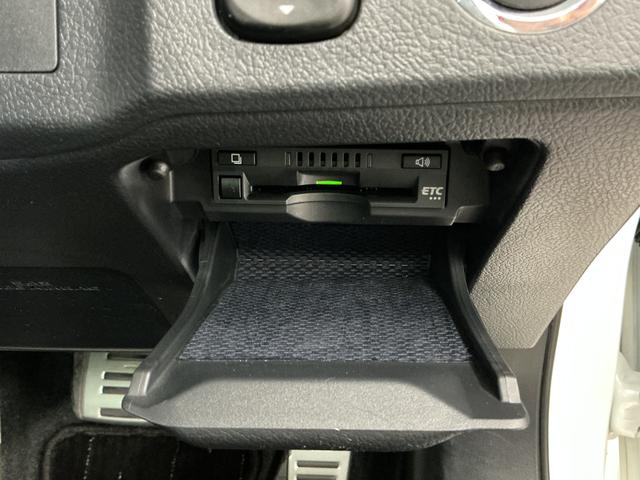 マークＸ２５０Ｓ　ナビＴＶ　ＥＴＣ　バックカメラ　パドルシフト１年保証　ナビＴＶ　ＥＴＣ　バックカメラ　衝突軽減ブレーキ　パドルシフト　コーナーポール　パワーシート　電動チルト／テレスコピックステアリング　オートクルーズコントロール　１６インチアルミホイール（兵庫県）の中古車