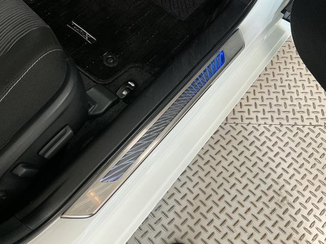 マークＸ２５０Ｓ　ナビＴＶ　ＥＴＣ　バックカメラ　パドルシフト１年保証　ナビＴＶ　ＥＴＣ　バックカメラ　衝突軽減ブレーキ　パドルシフト　コーナーポール　パワーシート　電動チルト／テレスコピックステアリング　オートクルーズコントロール　１６インチアルミホイール（兵庫県）の中古車