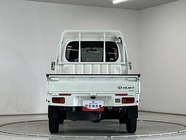 ハイゼットトラックジャンボ　ＡＴ　ワンオーナー　ＣＤオーディオ　荷台作業灯走行無制限１年保証　ワンオーナー　ＡＴ車　ＣＤオーディオ　３方開　荷台作業灯　ゲートプロテクター　リアゲートチェーン　キーレスエントリー　ヘッドライトレベライザー　マニュアルエアコン　スペアタイヤ（兵庫県）の中古車